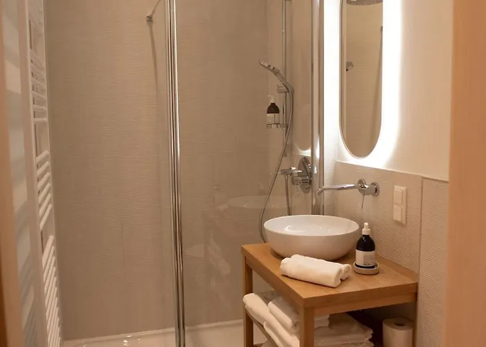 Nicoletta - Luxus Am - Your Austrian